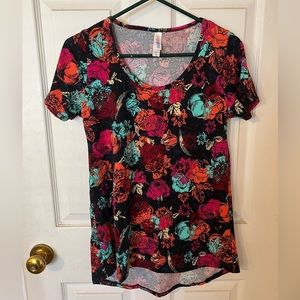 Lularoe t-shirt